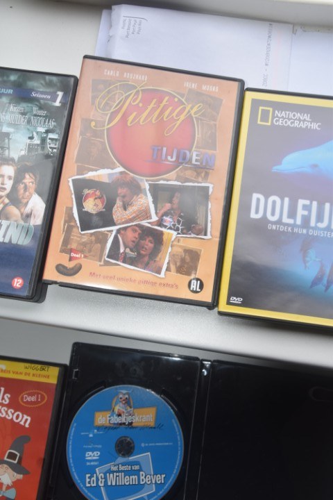 CD   DVD  diverse