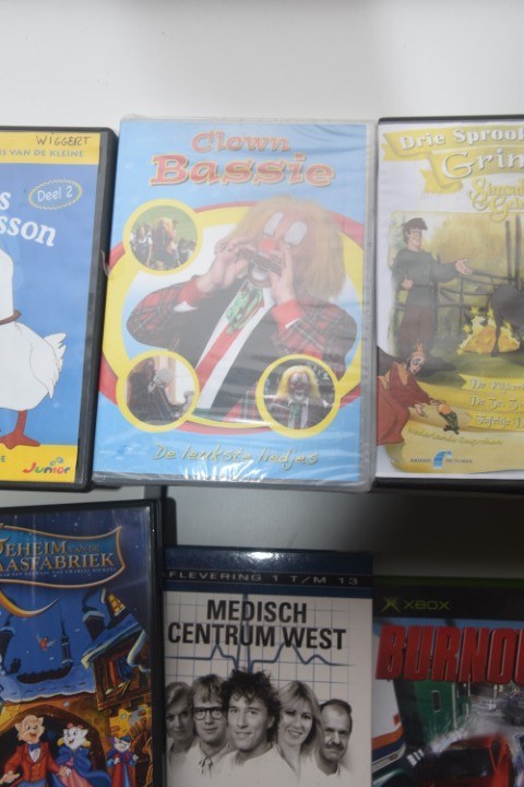 CD   DVD  diverse